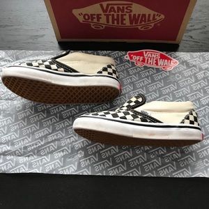 VANS CLASSIC SLIP ON BLACK & WHITE CHECKERBOARD